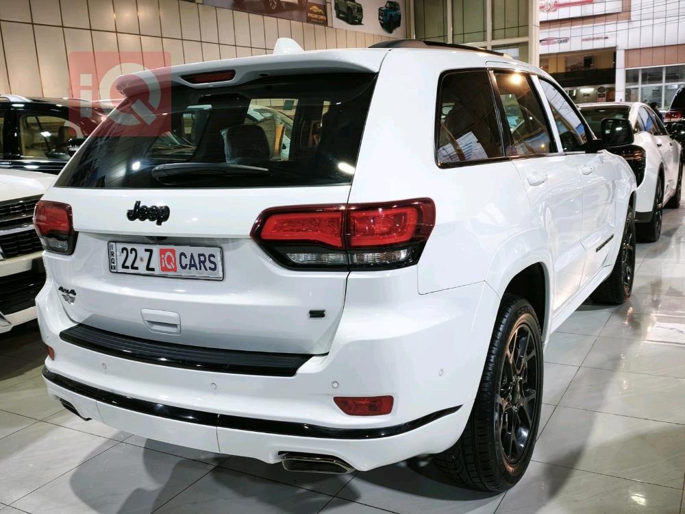 جيب جراند شيروكي